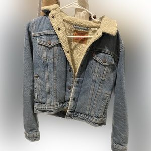 COPY - Levi’s EX-BOYFRIEND SHERPA TRUCKER JACKET